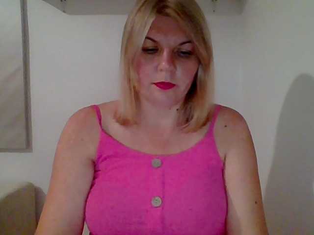 Live sex webcam photo for AdriannaLove #290029876