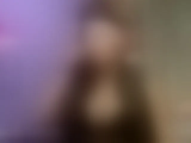 Live sex webcam photo for AdriannaLyly #292555103