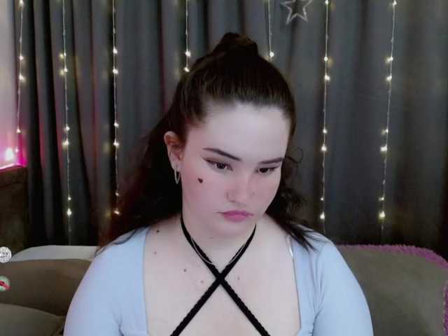 Live sex webcam photo for AfinaDj #288055425