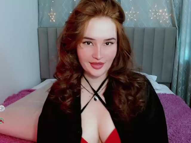 Live sex webcam photo for AfinaDj #288055437