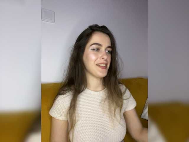 Live sex webcam photo for AfinaFrance #277219648