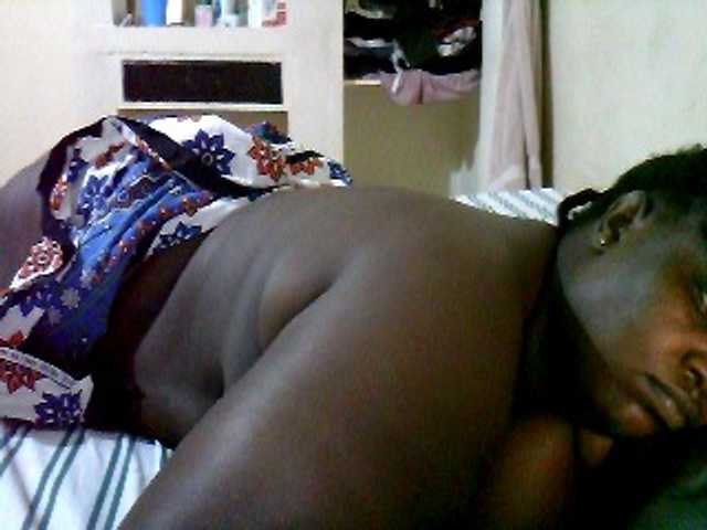 Live sex webcam photo for AfricanBBw #277915789