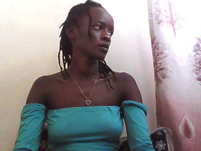 Live sex webcam photo for Africanberry9 #288404395