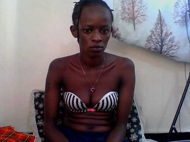 Live sex webcam photo for Africanberry9 #288905468