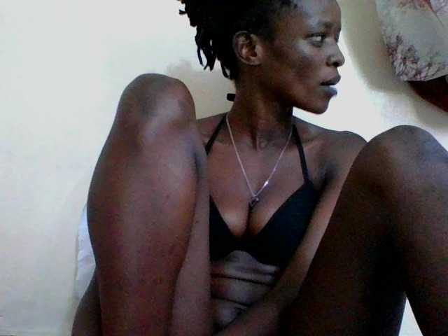 Live sex webcam photo for Africanberry9 #289320937