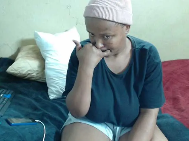 Live sex webcam photo for Africandesire #274008482