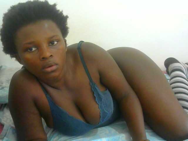 Live sex webcam photo for Africandiva #274504543