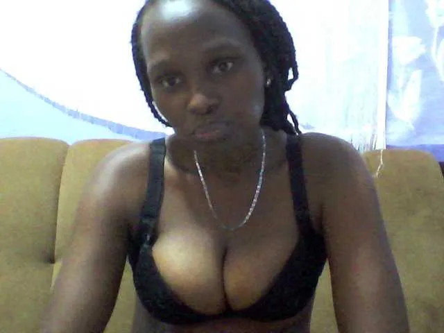 Live sex webcam photo for Africanpretty22 #293406835