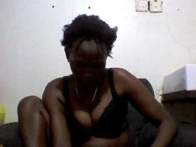 Live sex webcam photo for Africanpretty22 #293459333