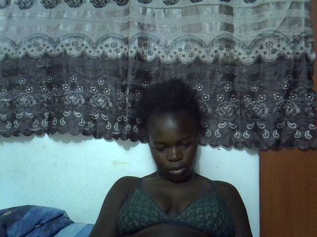 Live sex webcam photo for Africansexxy #289516981