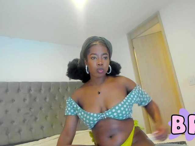 Live sex webcam photo for Afro-goddess #273732292