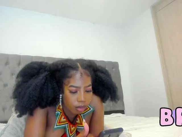 Live sex webcam photo for Afro-goddess #274240596