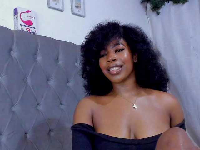 Live sex webcam photo for Afro-goddess #276110820