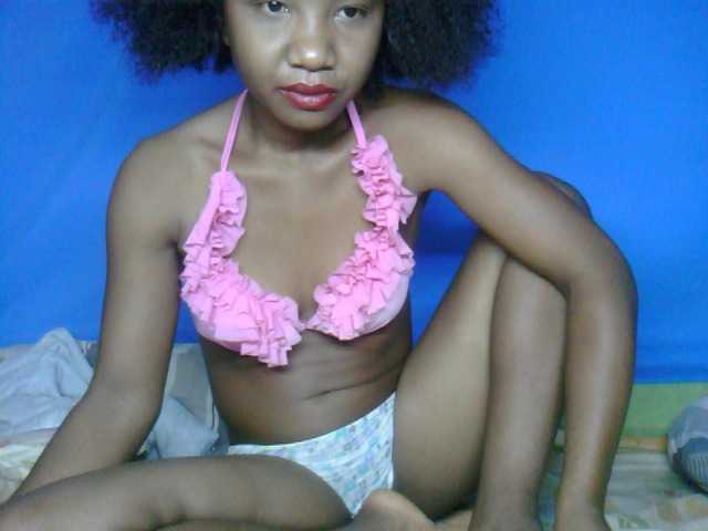 Live sex webcam photo for Afro-sexy #272430101