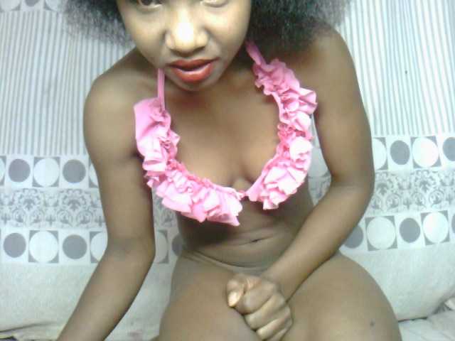 Live sex webcam photo for Afro-sexy #272463184