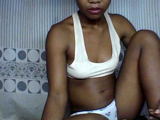 Live sex webcam photo for Afro-sexy #272483902