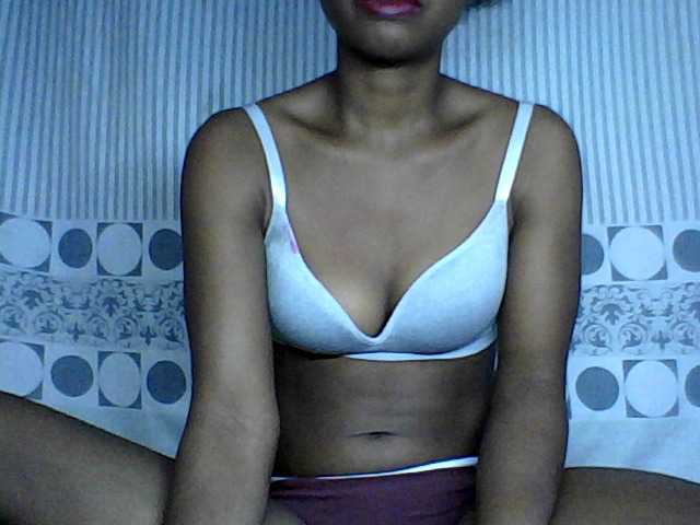 Live sex webcam photo for Afro-sexy #272512141