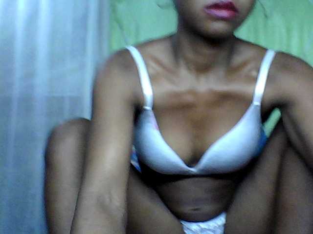 Live sex webcam photo for Afro-sexy #272554605