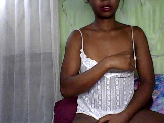 Live sex webcam photo for Afro-sexy #272598208