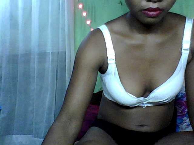 Live sex webcam photo for Afro-sexy #272621442