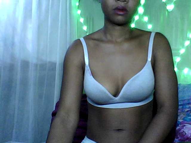 Live sex webcam photo for Afro-sexy #272660608