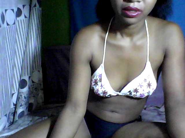 Live sex webcam photo for Afro-sexy #272685628