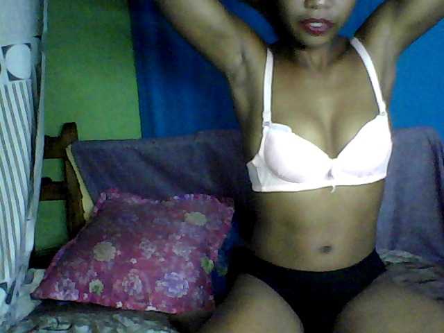 Live sex webcam photo for Afro-sexy #272745411