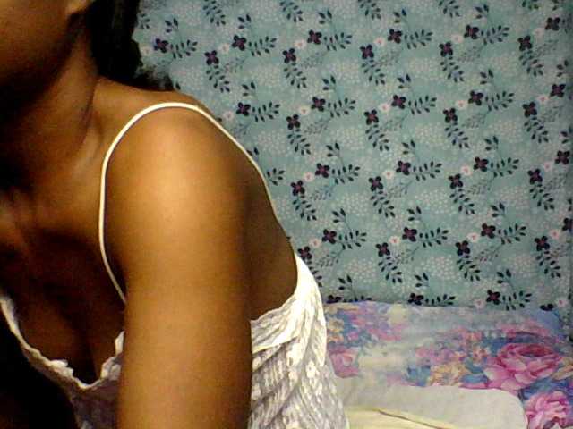 Live sex webcam photo for Afro-sexy #272917795