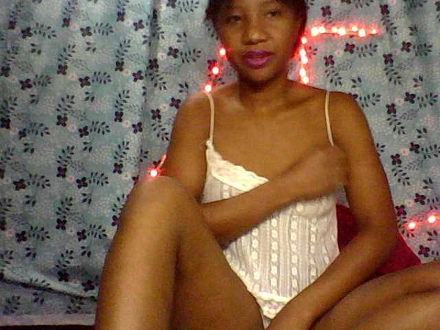 Live sex webcam photo for Afro-sexy #272944339