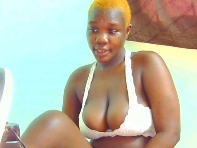 Live sex webcam photo for AfroGodess #272051883