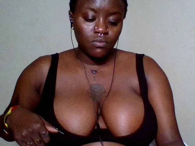 Live sex webcam photo for Afrobooty #292072566