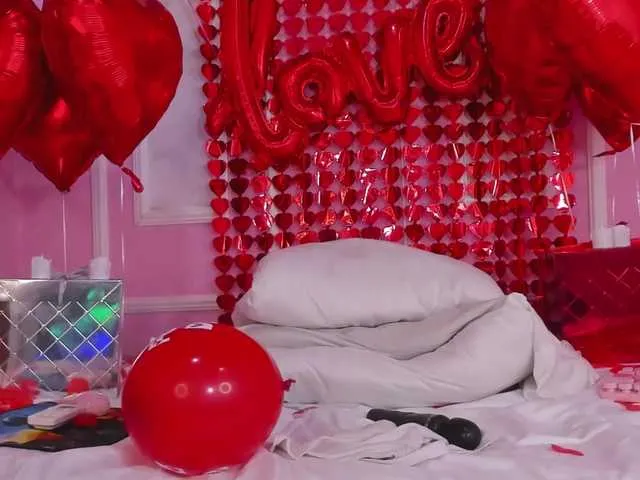 Live sex webcam photo for Afrodita30 #290476747