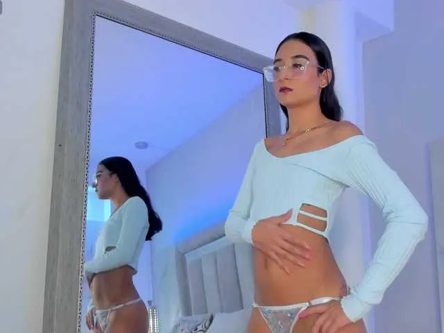 Live sex webcam photo for AfroditaEvans #291131097