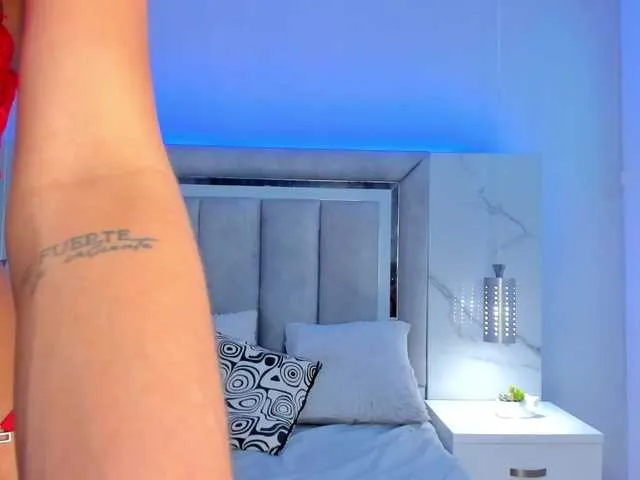 Live sex webcam photo for AfroditaEvans #291161640