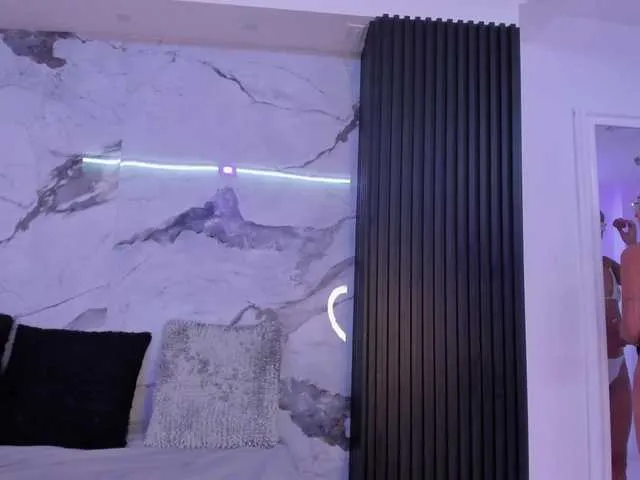 Live sex webcam photo for AfroditaEvans #291377083