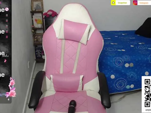 Live sex webcam photo for AgataAstor1 #290882575