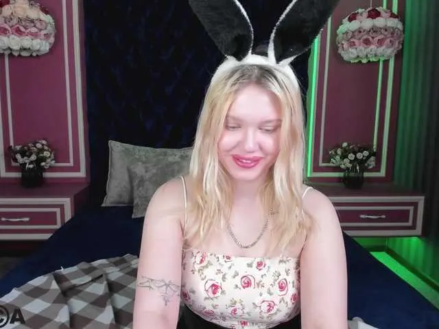 Live sex webcam photo for AgataChristie #277471487