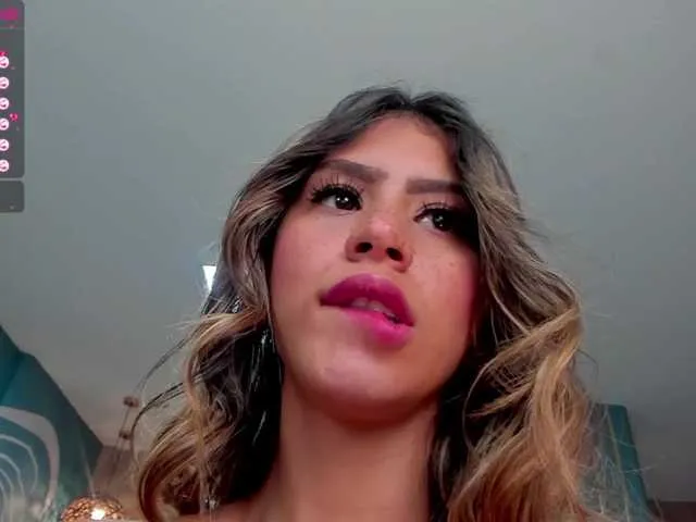 Live sex webcam photo for AgathaFiori #274125119