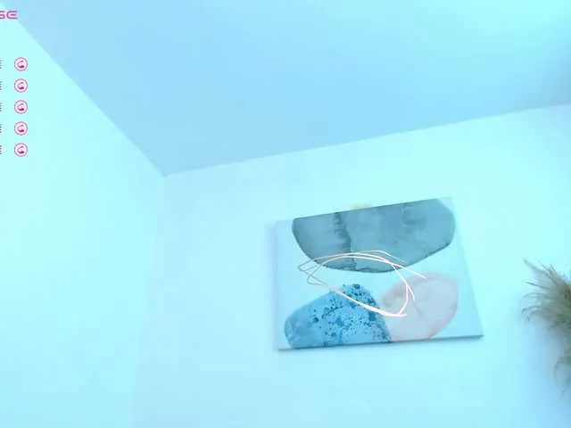 Live sex webcam photo for AgathaFiori #276767213