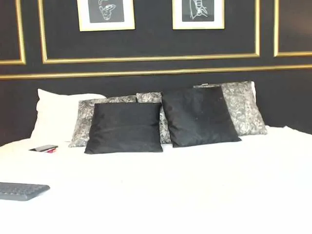 Live sex webcam photo for AgathaFox #272609691