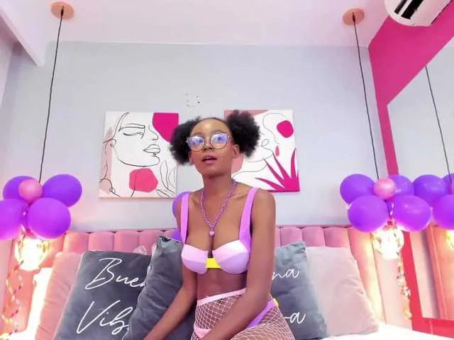 Live sex webcam photo for AgathaFox #272740654