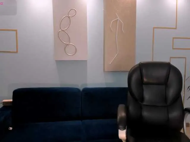 Live sex webcam photo for AgathaKondo #290625377