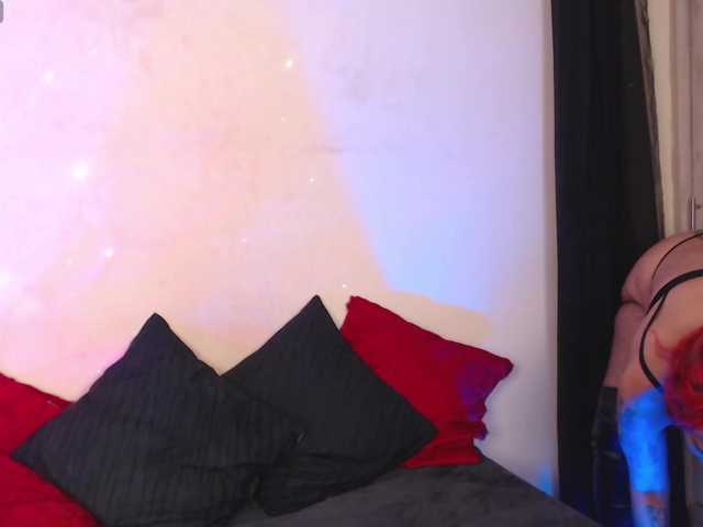Live sex webcam photo for AgathaTenebri #290766127