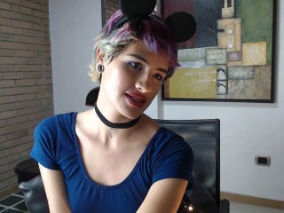 Live sex webcam photo for AgathaRuiz #147734369