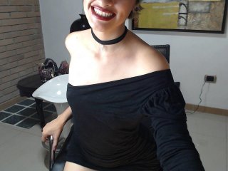 Live sex webcam photo for AgathaRuiz #147895413