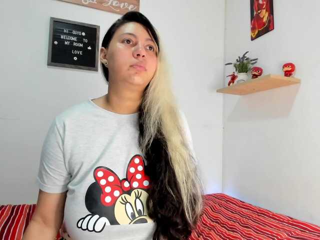 Live sex webcam photo for Ahri-acm #273544911