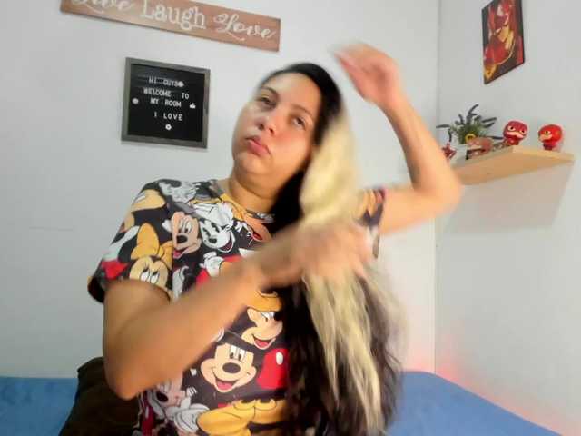 Live sex webcam photo for Ahri-acm #273676186