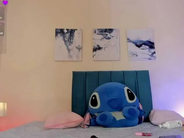 Live sex webcam photo for AhviEbony #290439102