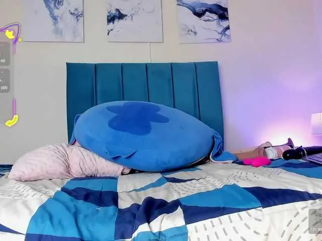 Live sex webcam photo for AhviEbony #291391064