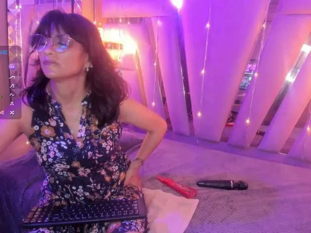 Live sex webcam photo for Ahytana #288089986